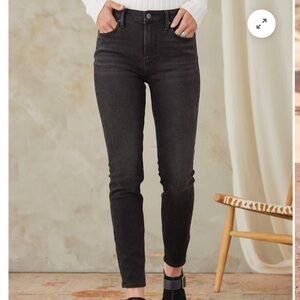 Sundance Driftwood Jackie skinny black jeans denim